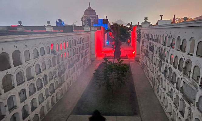 TOUR NOCTURNO Temático al Cementerio Presbítero Maestro  31  OCTUBRE y 1 NOVIEMBRE